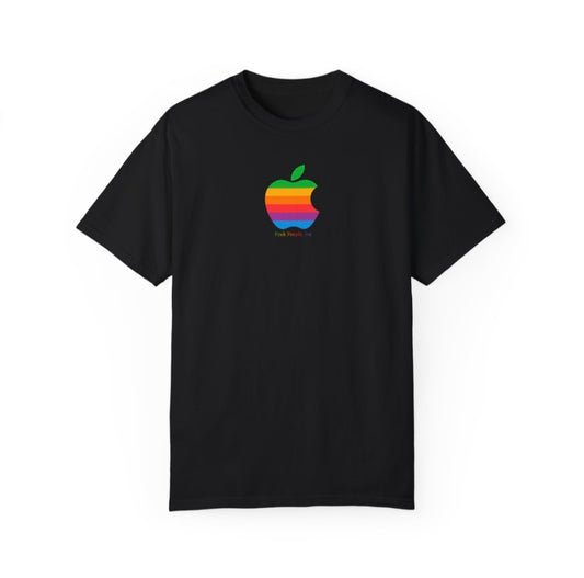 APPLE BLACK TEE